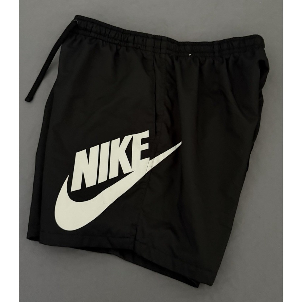 Nike Sportswear Woven Shorts Mens Size Large Black Swoosh Logo CV9302-010